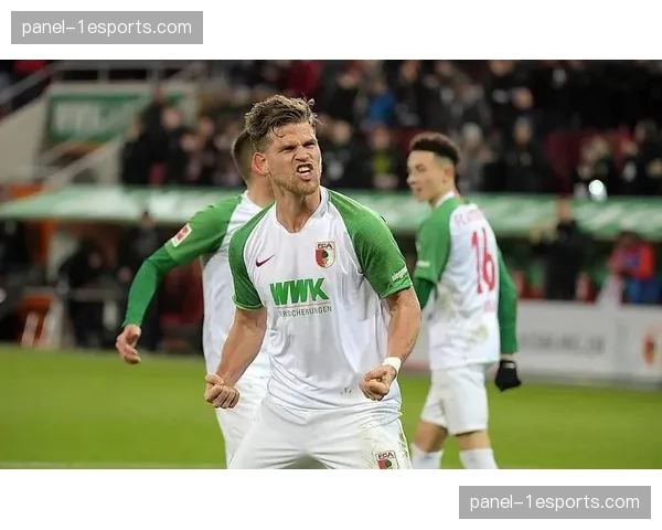 奥格斯堡客场3-2险胜沃尔夫斯堡,保级大战上演五球盛宴 奥格斯堡客场3-2险胜沃尔夫斯堡,保级大战上演五球盛宴