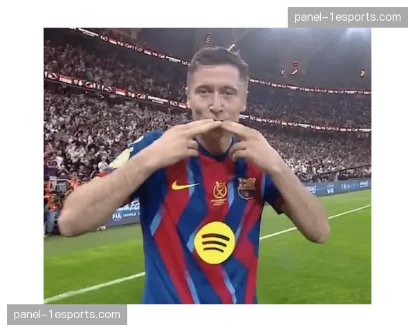 巴萨3-1皇家社会，莱万梅开二度，包括一粒点球